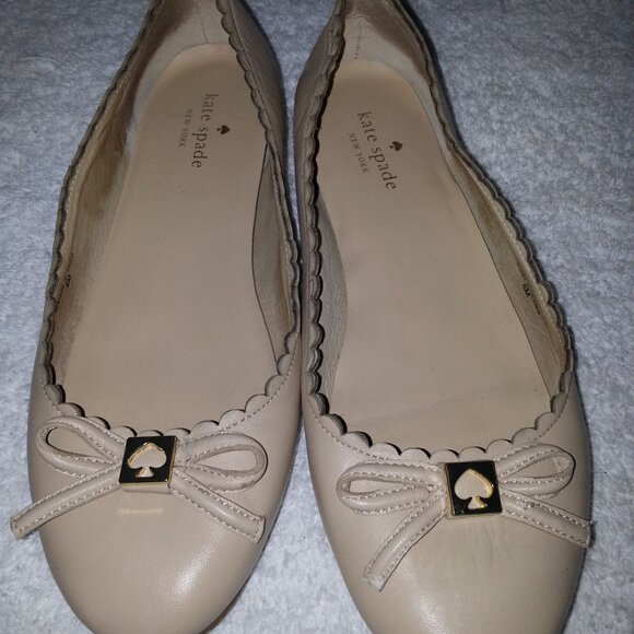 Size 8 Nude Kate Spade Scalloped Ballet Flats Worn - Picture 2 of 12